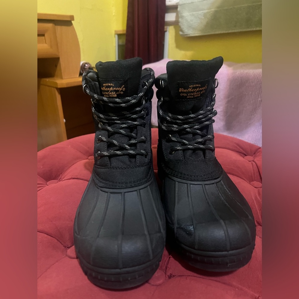 Weatherproof Vintage Boots | Outdoor Duck Boots| Mens Shoes| MSRP $147 Size 8